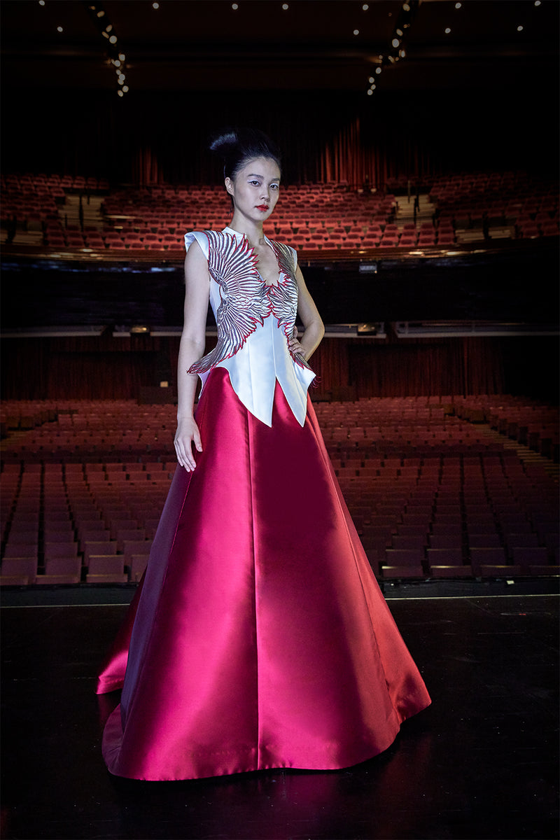 Non-Sleeve-Blouse with Silver Wings Embroidery & Floor Length Skirt